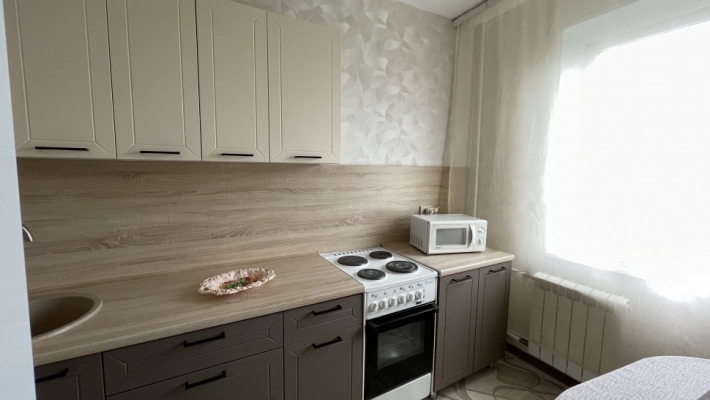 Кухня Вектор в цветах Магнолия и Базальт soft touch