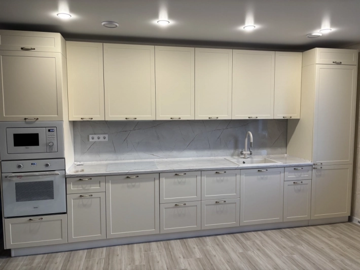 Кухня прямая Квадро в цвете Ваниль и кожа