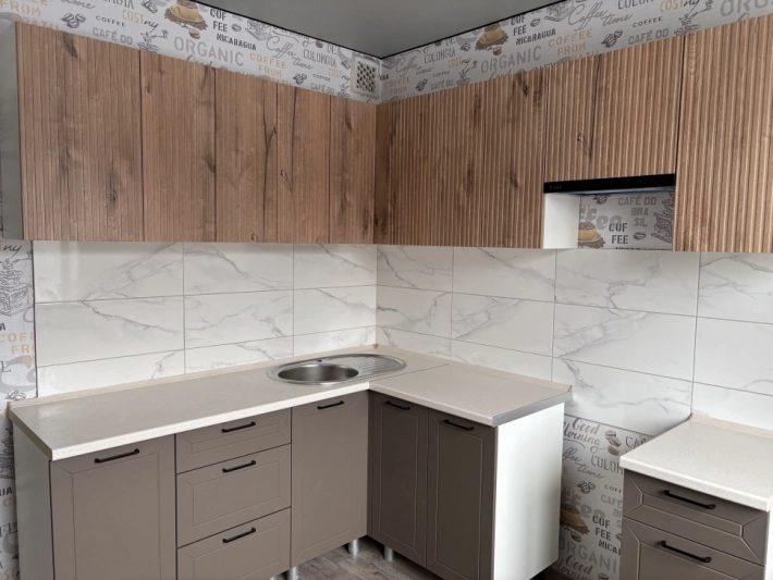 Кухня микс серий Стайл Дуб Торонто и Вектор Базальт soft touch