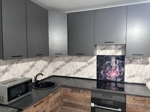 Кухонный гарнитур угловой Трансильвания-2200х1600 (стол. 26 мм)