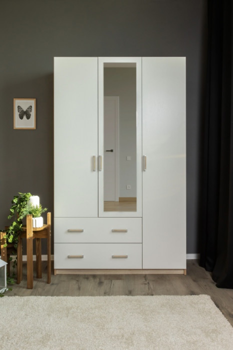 Шкаф распашной 1200 3-х дверный Космос