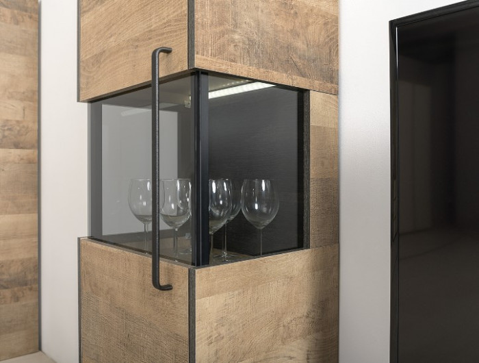 Шкаф-пенал с витриной 13.205 Трувор