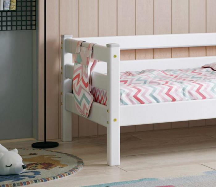 Кровать Соня с задней защитой Вариант 2