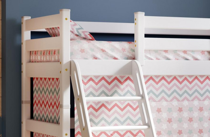 Полувысокая кровать Соня с наклонной лестницей вариант 6